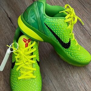 Kobe 6 Protro “Grinch” – Womens Size 8